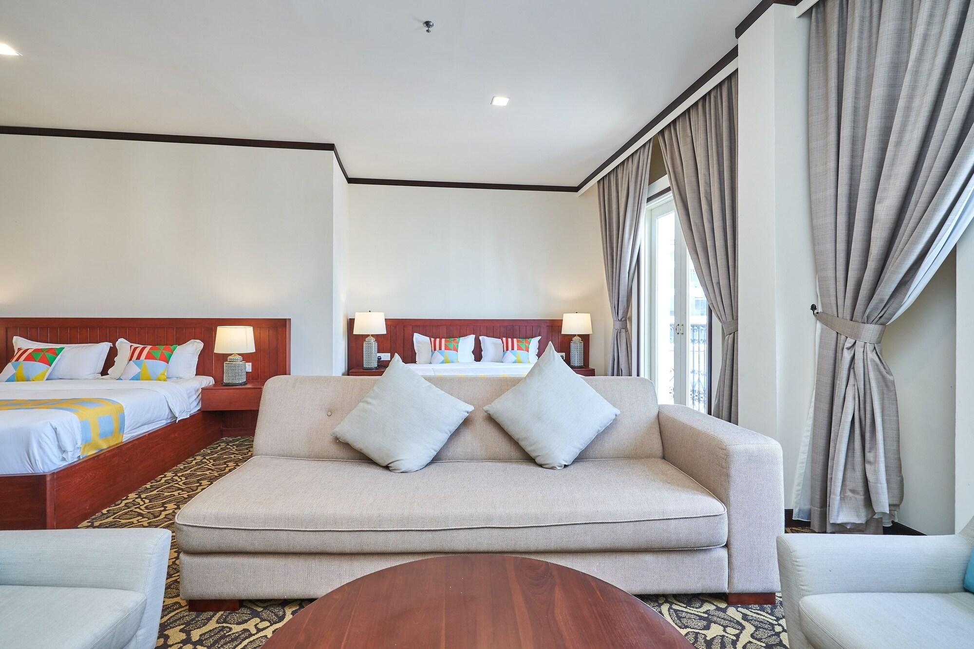 Oyo Home 44077 The Platinum Hotel & Suites- King Malacca Exterior photo