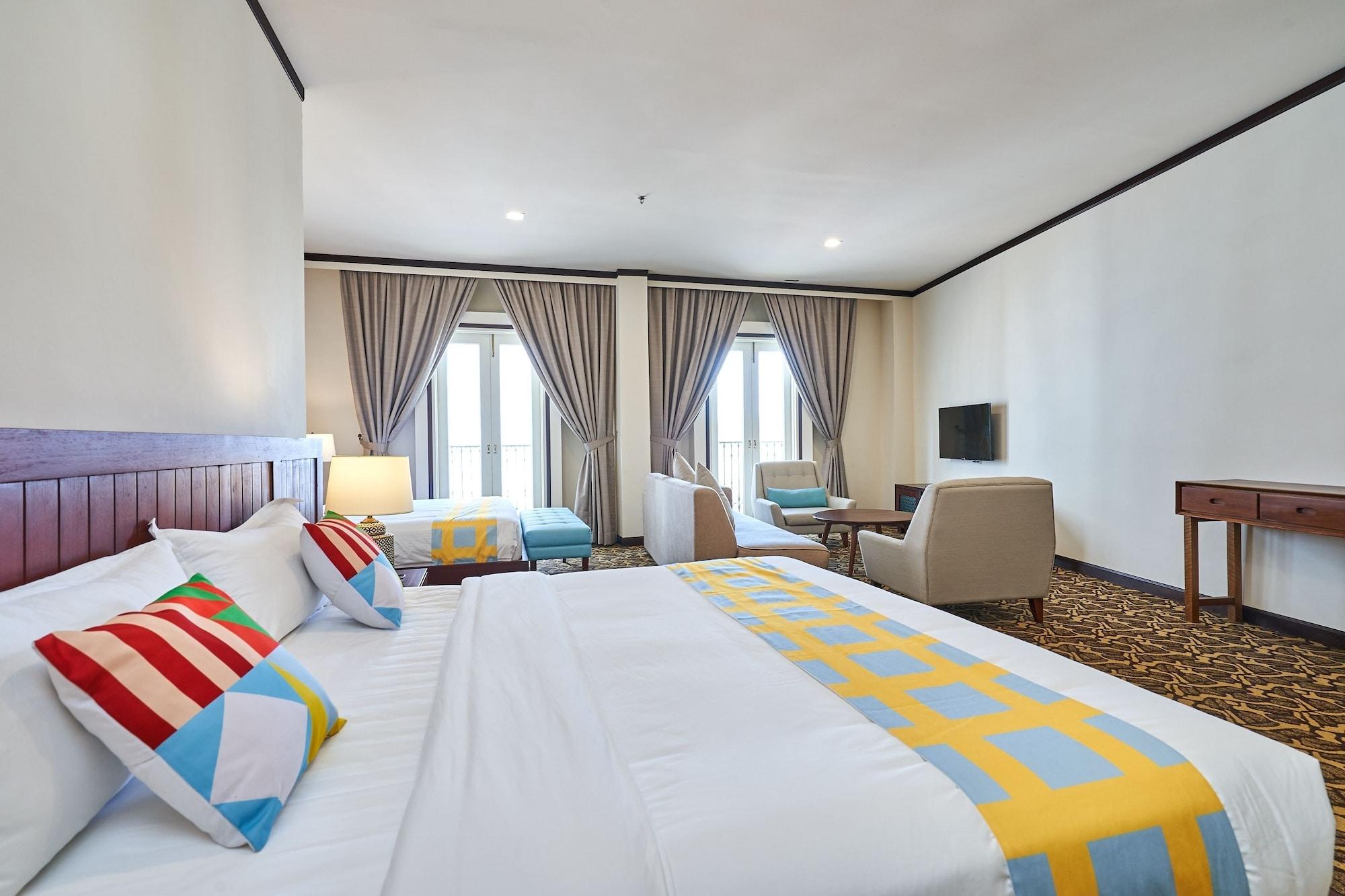 Oyo Home 44077 The Platinum Hotel & Suites- King Malacca Exterior photo