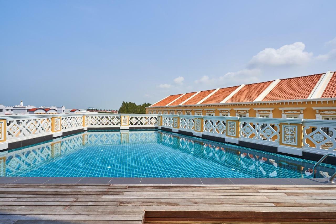 Oyo Home 44077 The Platinum Hotel & Suites- King Malacca Exterior photo
