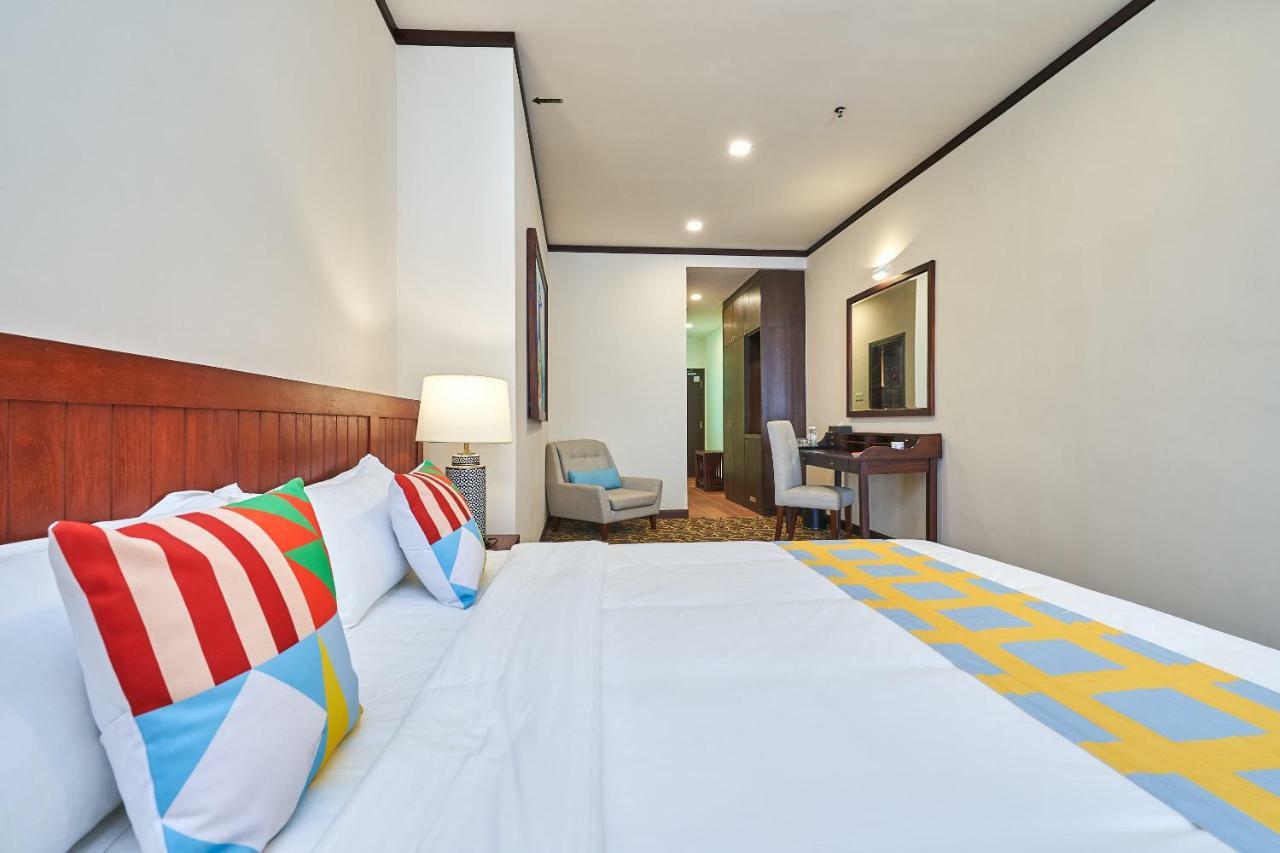 Oyo Home 44077 The Platinum Hotel & Suites- King Malacca Exterior photo
